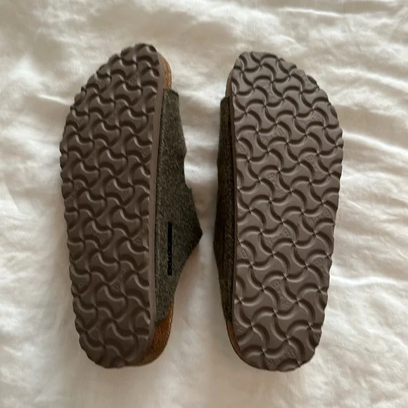 Birkenstock Wool Lined Arizona Sandal - Picture 4 of 4